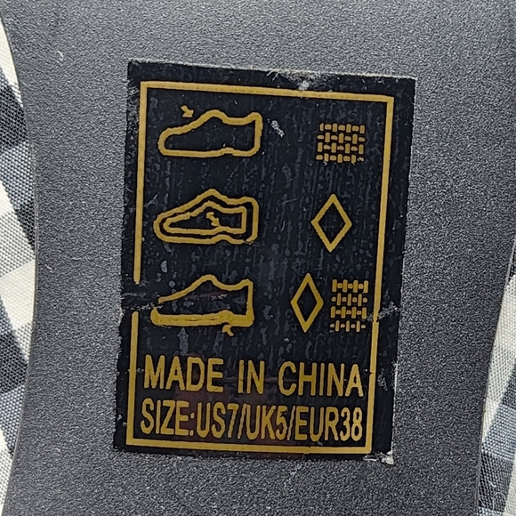 Qupid Women's Pointed Toe Gingham Pumps - 7 - Picture 8 of 8